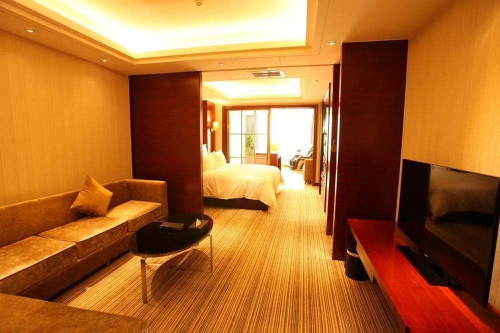 Beijing Jinlongtan Hotel Екстериор снимка