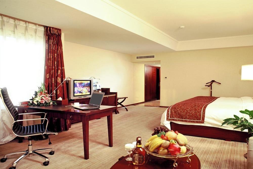 Beijing Jinlongtan Hotel Екстериор снимка